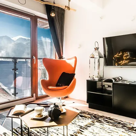 Gold View Apartment