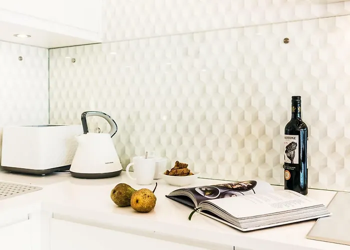 Gold View * זקופאנה